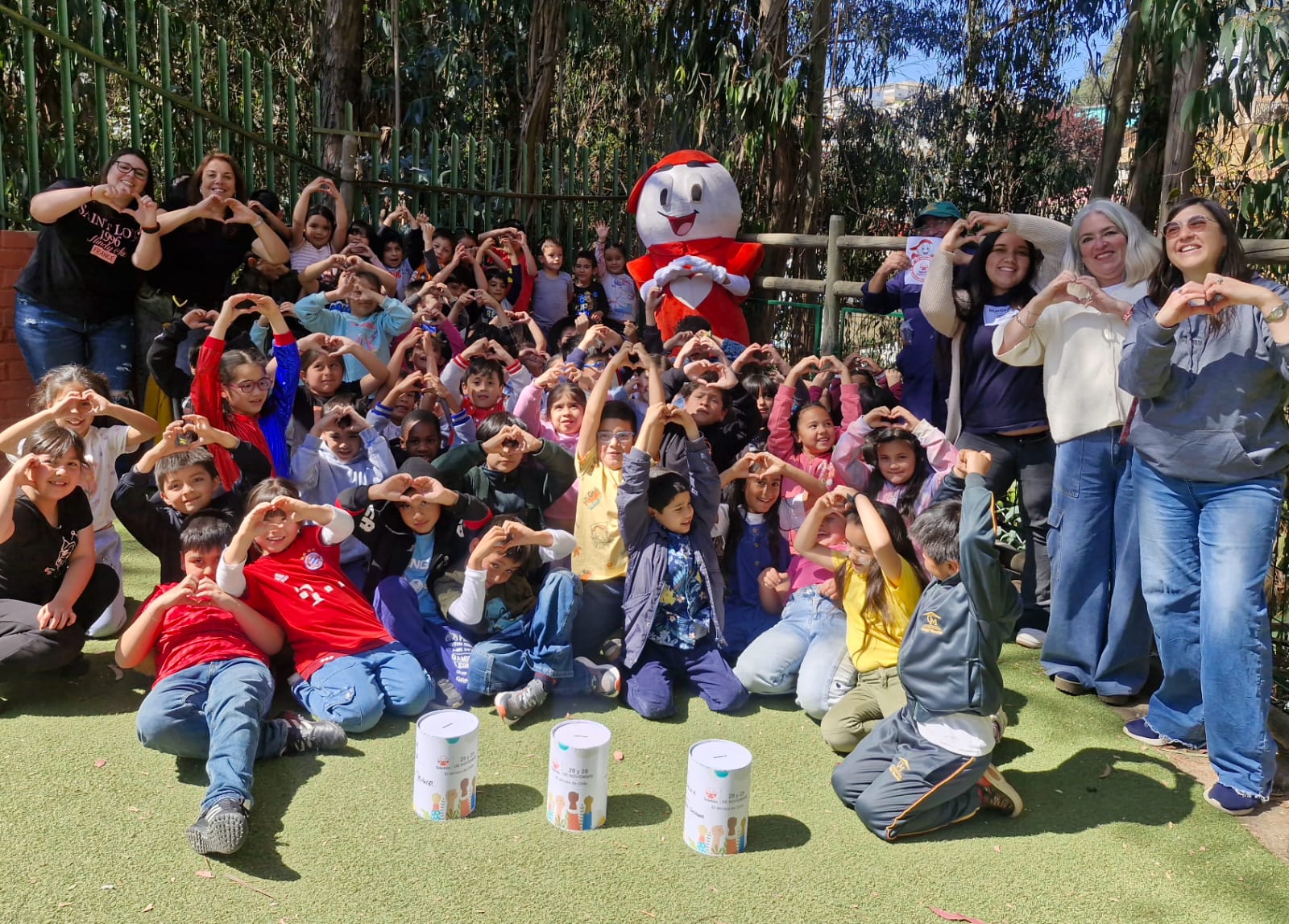 Teletón y Teletín en Colegio Manantial 2025